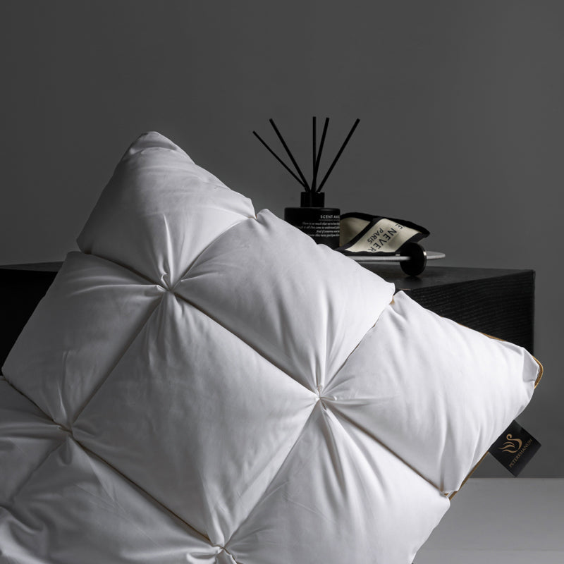 700 F.P Luxe Puff Down Pillow